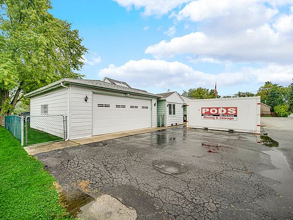 2nd image of 17445 66th Ave