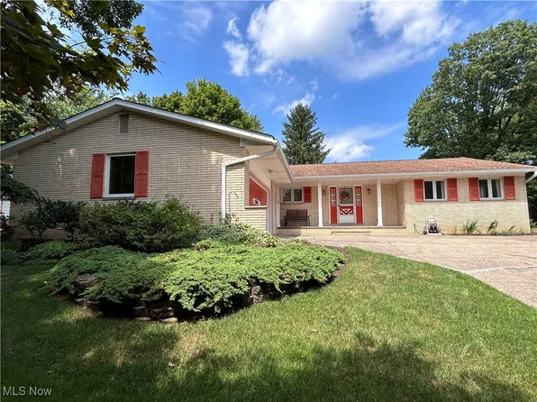 33115 Ledge Hill Dr, Solon, OH 44139