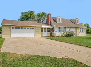 887 140th Ave, Wayland, MI 49348