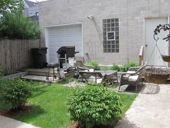 4th image of 1030 N Wolcott Ave APT 2