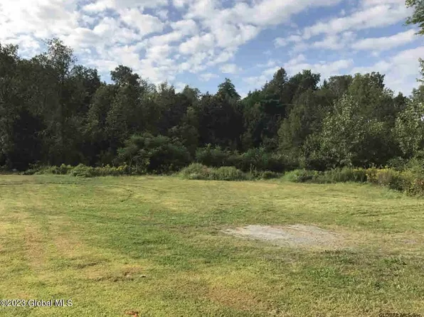 297 Wilton Gansevoort Road, Gansevoort, NY 12831