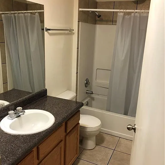 1023 W 24th St #705 — Photo 6