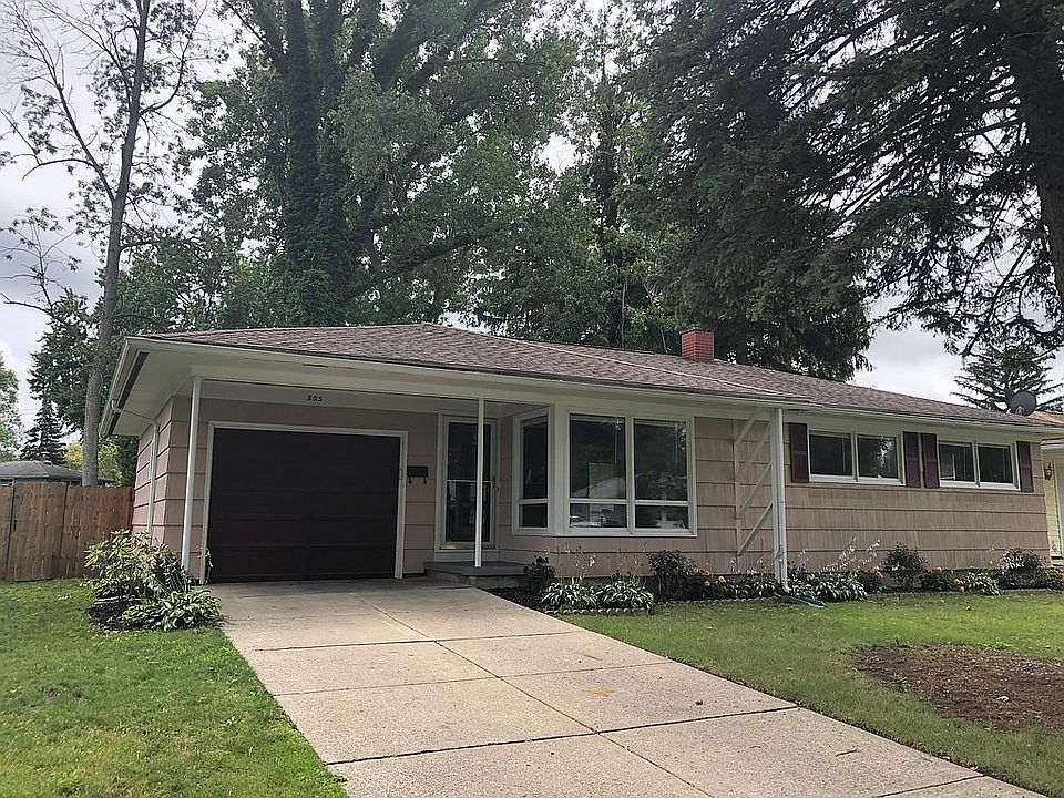 1st image of 805 Westbrook Dr