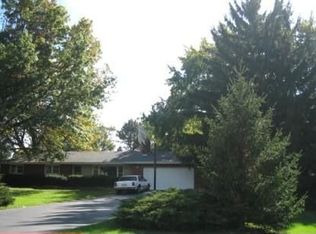 22W631 Poplar Rd, Glen Ellyn, IL 60137