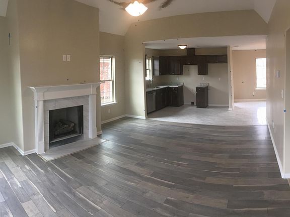 2nd image of 1150 River Wood Cir W
