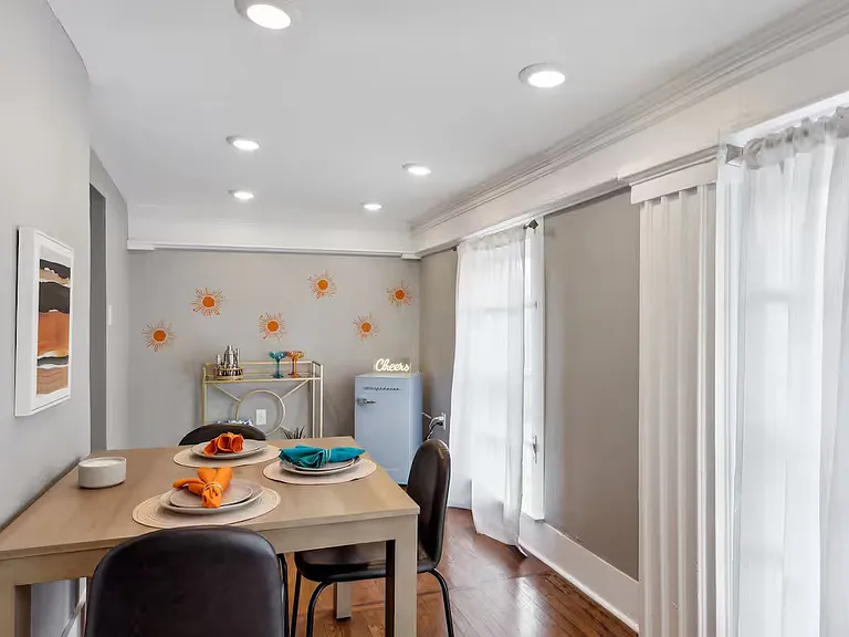 825 W Agarita Ave — Photo 22
