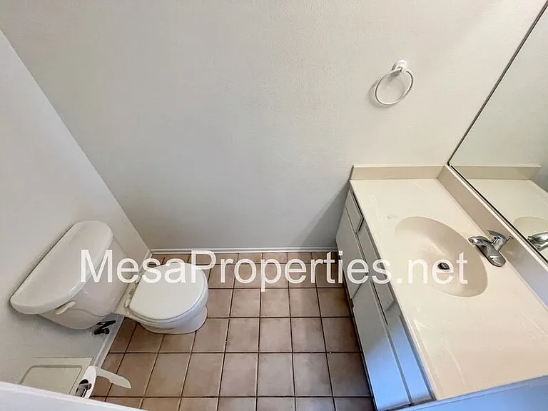 2407 N Sycamore Ave — Photo 9
