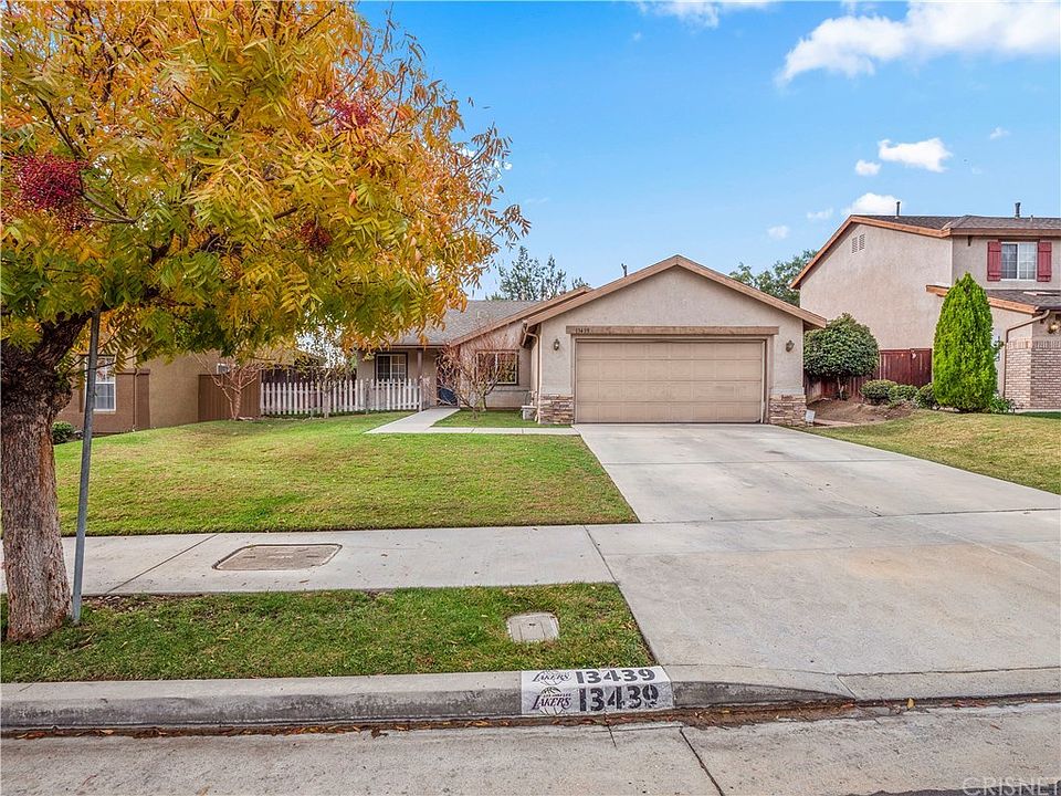 1st image of 13439 Azores Ave