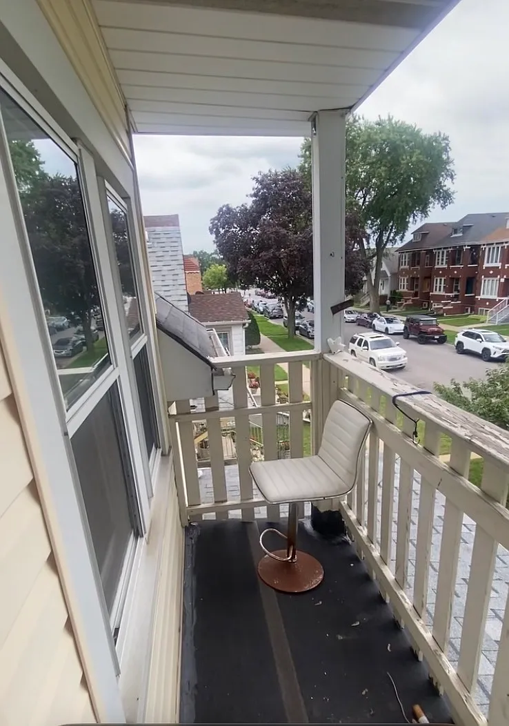 2 bed, $1,800 — Photo 1