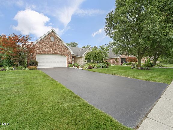 4th image of 8044 English Garden Ct