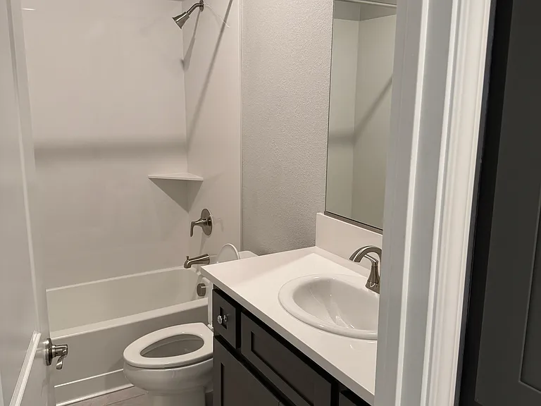 1417 Wadsworth Cir — Photo 40