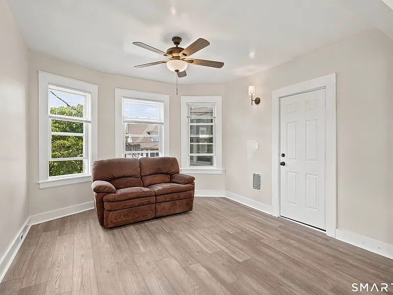 97-99 Fairview Ave #2 — Photo 6