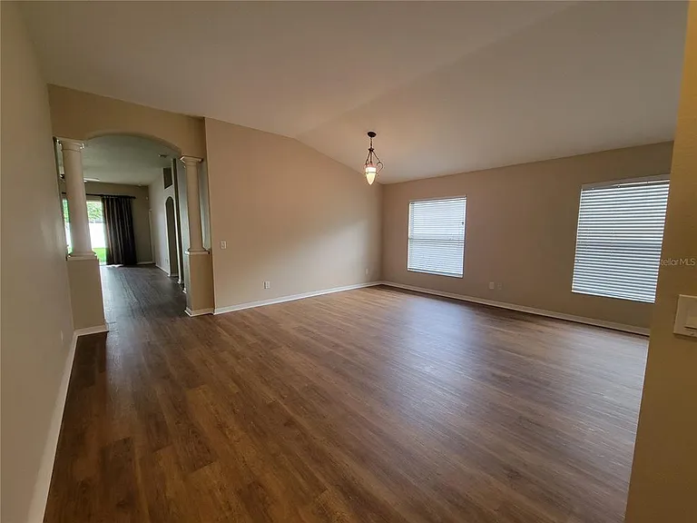1125 Lumsden Pointe Blvd — Photo 2
