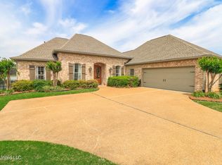 136 Mullherrin Dr, Madison, MS 39110
