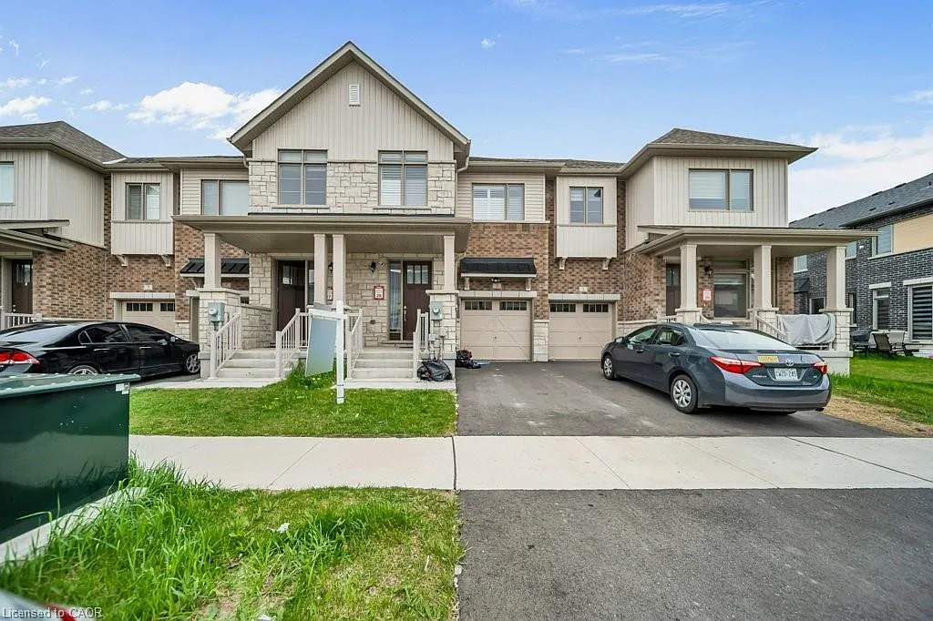 3 bed, 2.5 bath, 1566 sqft, $2,600 — Photo 2