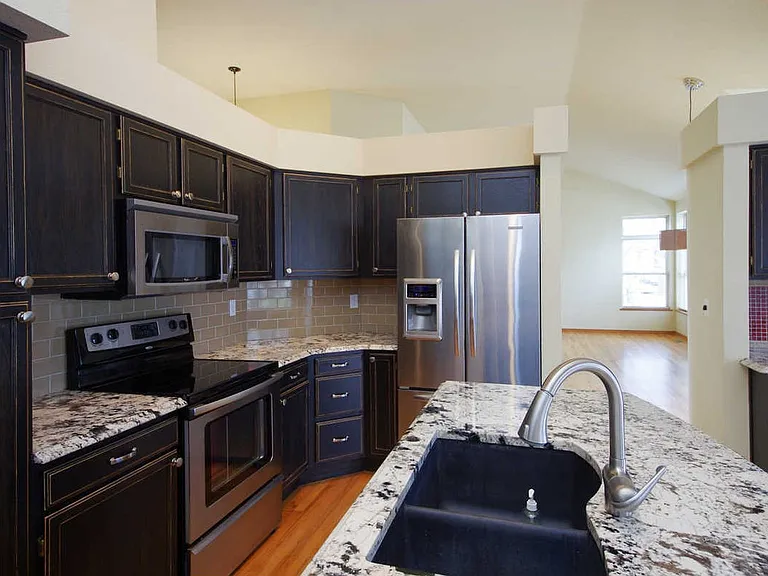 155 Fairfield Ln — Photo 7