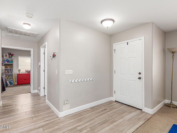 4th image of 28171 N GOLD Lane