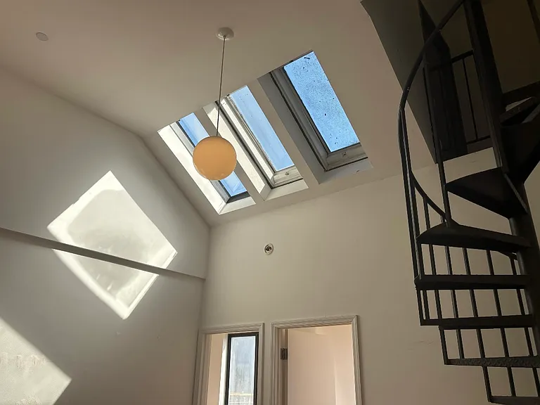326 Melrose St #4A — Photo 4