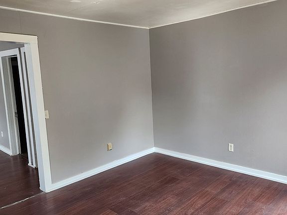 5th image of 207 1/2 N 11th St #396327E3B