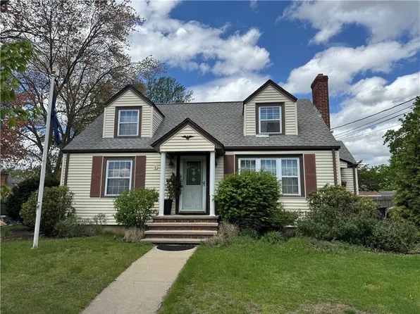 101 Omaha Blvd, Warwick, RI 02889