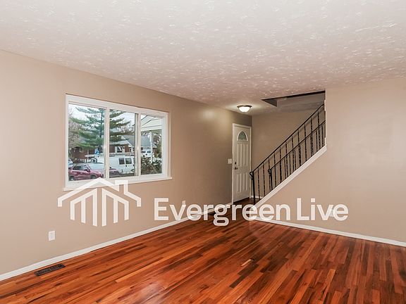 3rd image of 937 Glasgow Dr