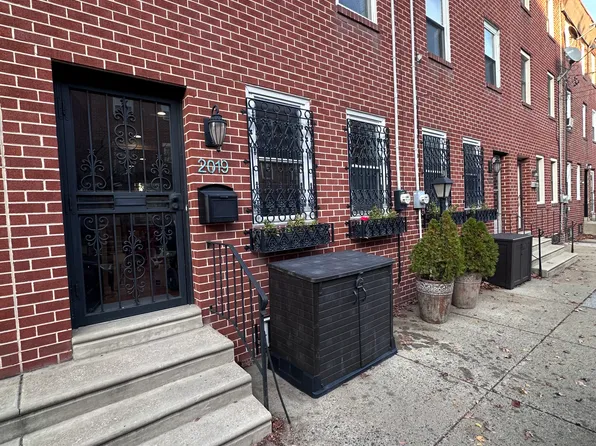 2019 Ellsworth St, Philadelphia, PA 19146