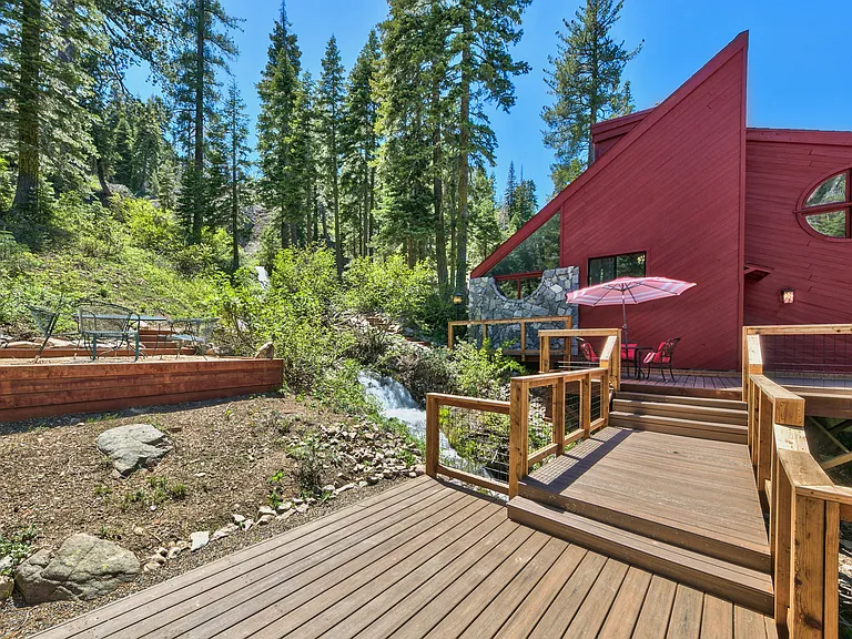 1163 Snow Crest Rd — Photo 25