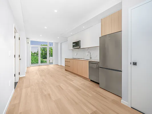 Rented by Polaris Property Group | media 8