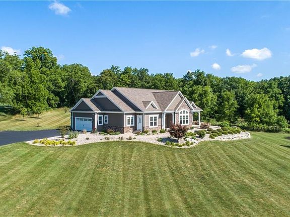 5th image of 4958 Hillcrest Dr
