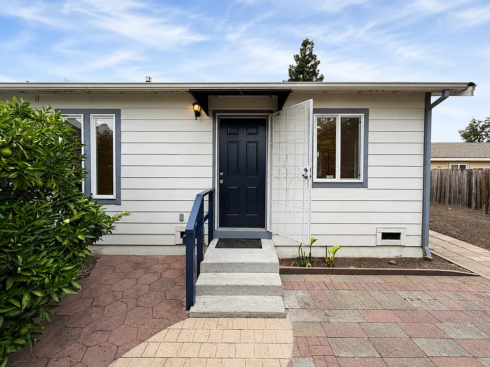 2019 Fir St #B