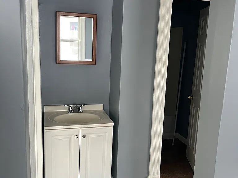 27 Irion St #3 — Photo 7