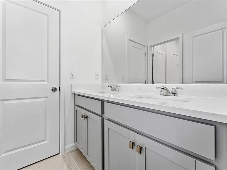 2426 Celebration Blvd — Photo 22