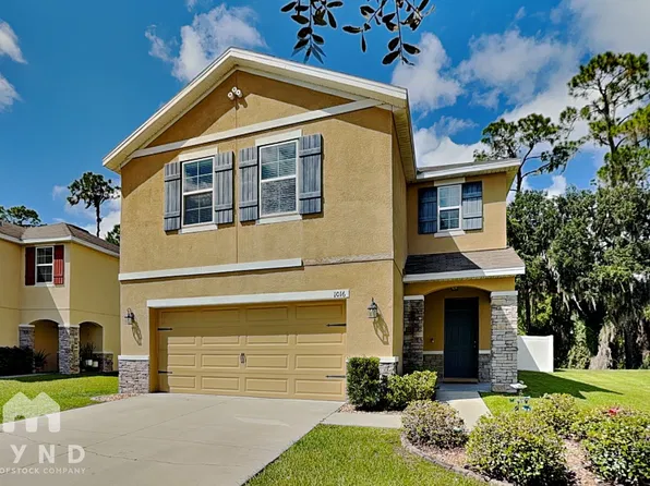 1016 Ashentree Dr, Plant City, FL 33563