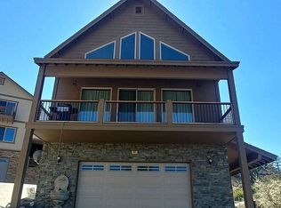 741 Cameron Dr, Big Bear Lake, CA 92315