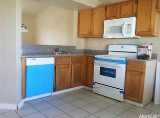 422 Sumac Ln, Newman, CA