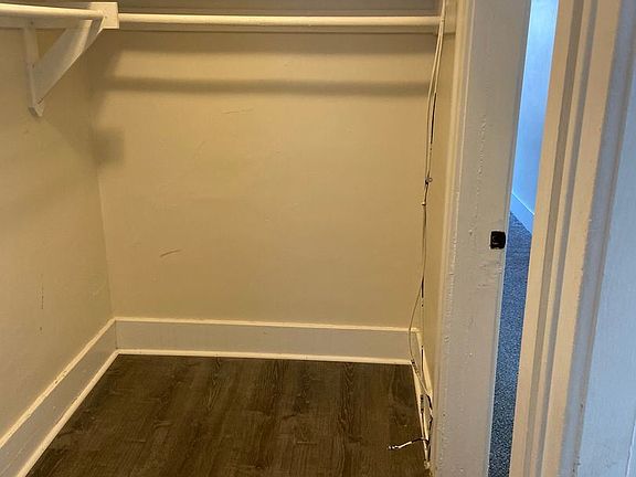 5th image of 709 Hazelwood St #120