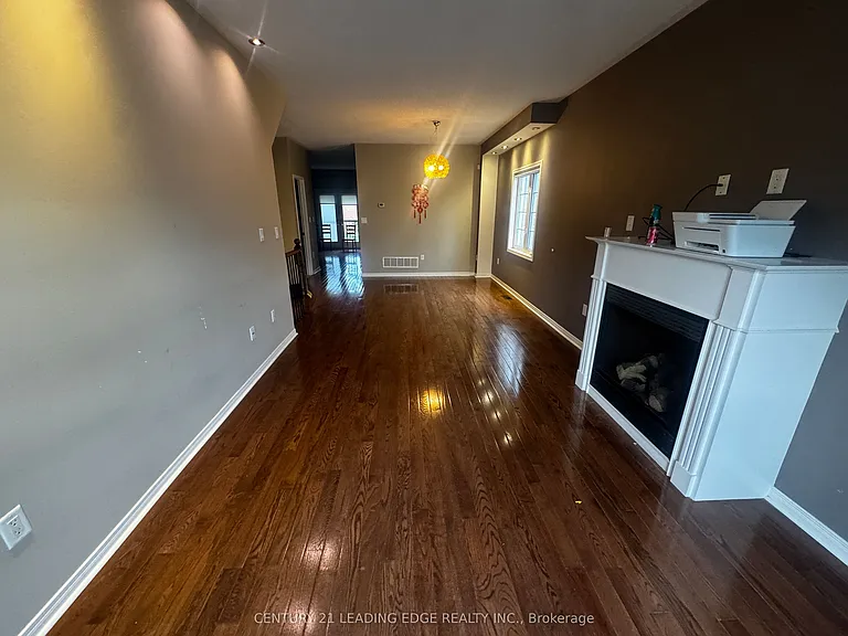13 Prince William Dr #UPPER — Photo 5