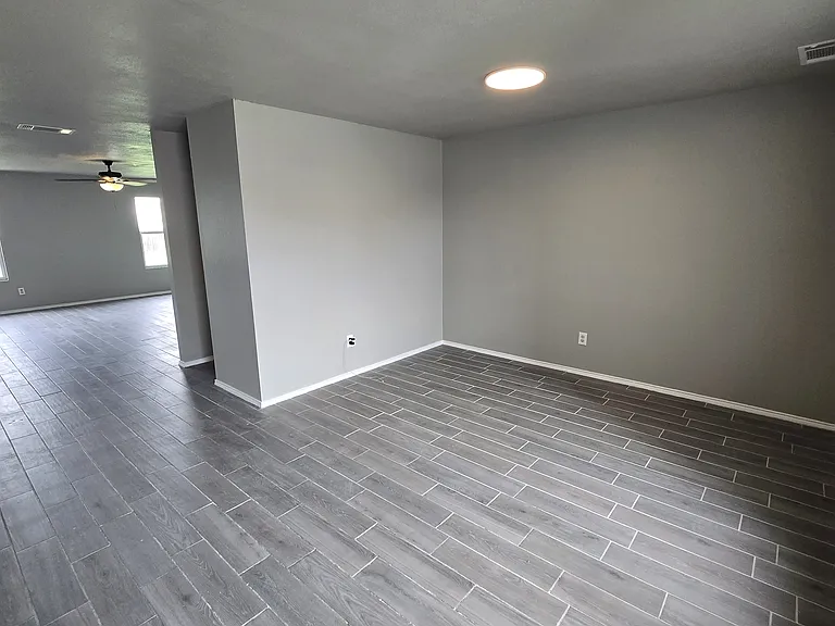 5702 Marietta Dr — Photo 16