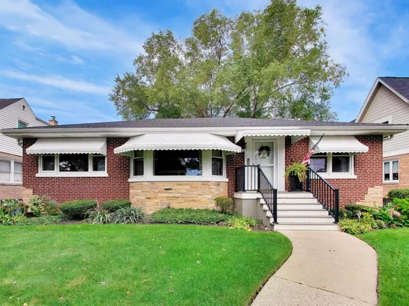 8136 N Oketo Ave, Niles, IL 60714