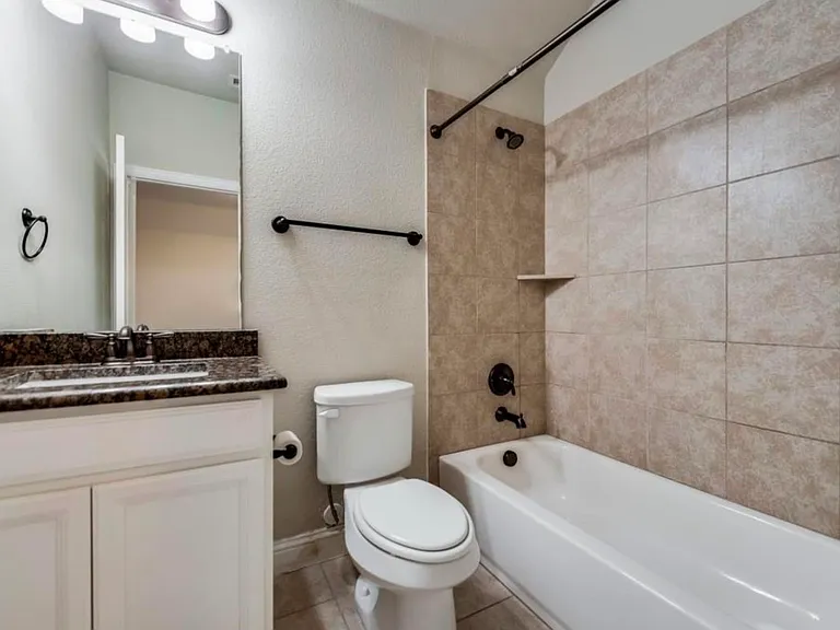 3716 Cameroon Ln — Photo 10