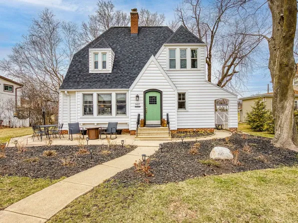 907 Roosevelt St, Kaukauna, WI 54130