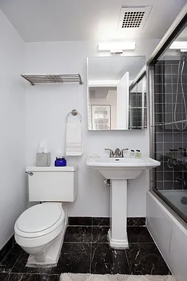 Rented by Global Realty Opportunities | media 21