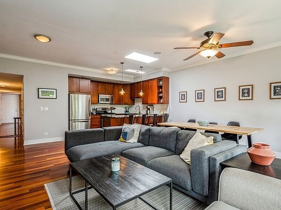 5th image of 1252 W Diversey Pkwy APT 3