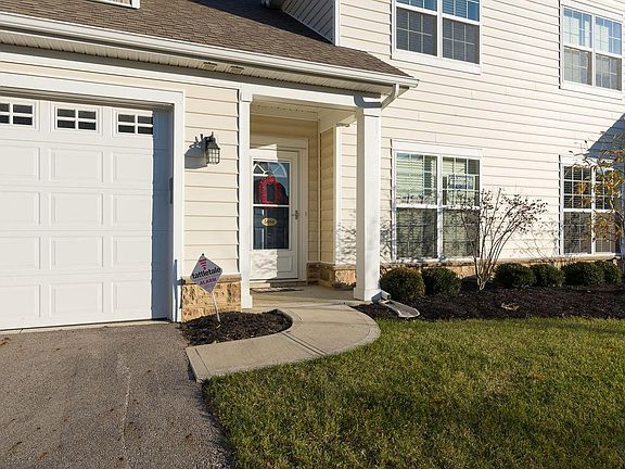 3rd image of 5080 Bayonne Ln