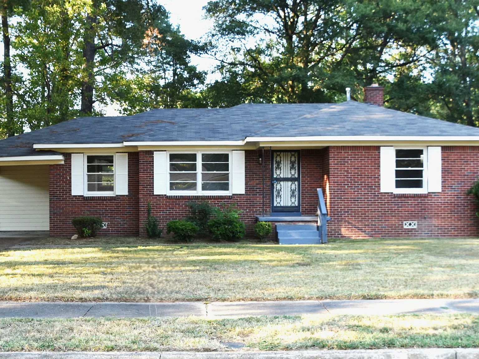 5302 Laurie Ln - Unit 1 — Photo 1