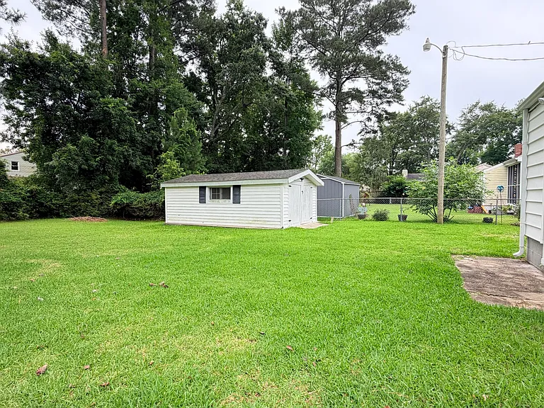 412 Seminole Trl — Photo 22