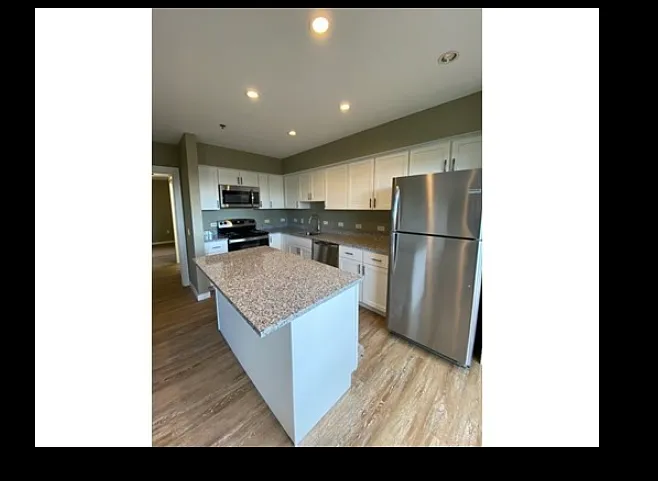 534 Commonwealth Ave #3E — Photo 2