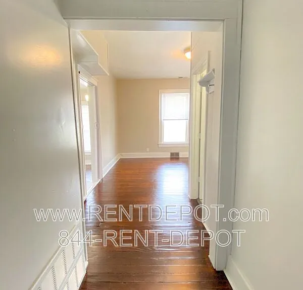 1231 Culver Dr #C — Photo 7