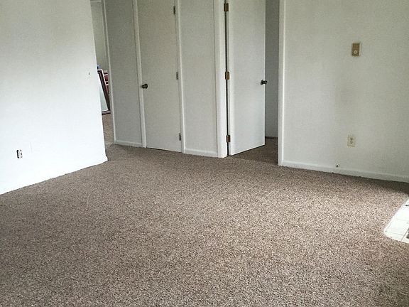 4th image of 5108 Ocala Dr APT A
