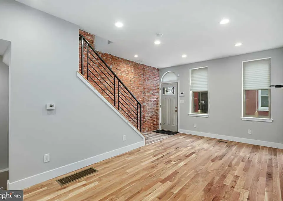 2444 Harlan St